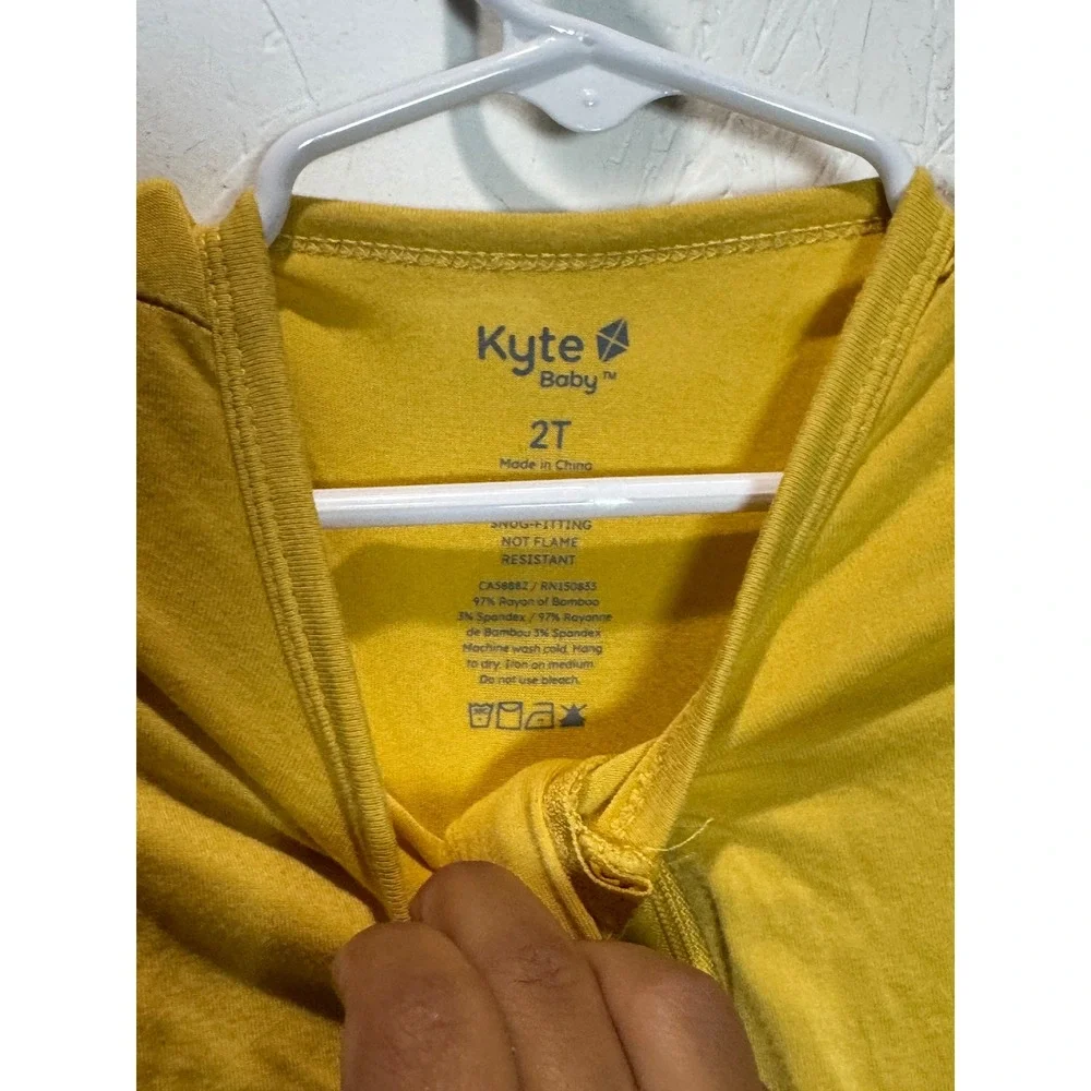 Kyte Baby Toddler Zippered Romper 2T Mustard Yellow Bamboo Rayon Sleep Play Suit